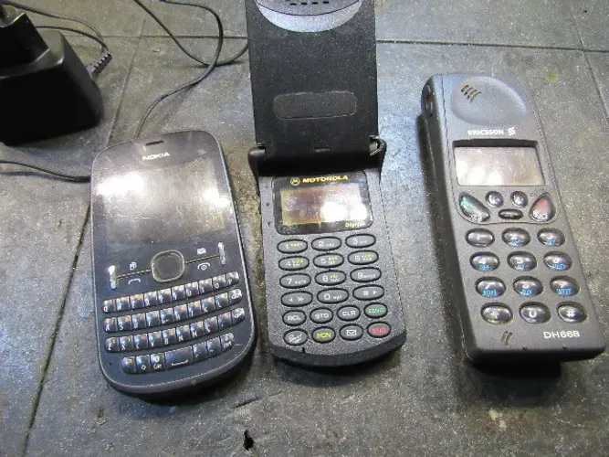Lote celular antigo raridade.