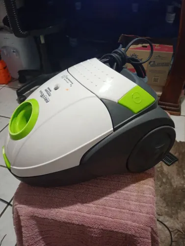ASPIRADOR DE PÓ BRITÂNIA FACICLEAN 1640N - COMPLETO com acessórios pet com defeito 