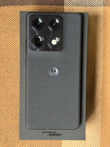 Motorola Signature Preto 12/512gb