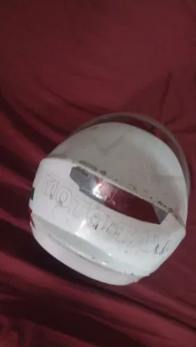 Capacete