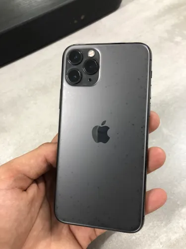 iPhone 11 Pro 64 gb pra sair logo!?