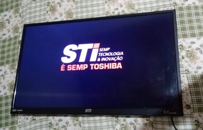 Tv Semp Toshiba 32 Polegadas e Rack
