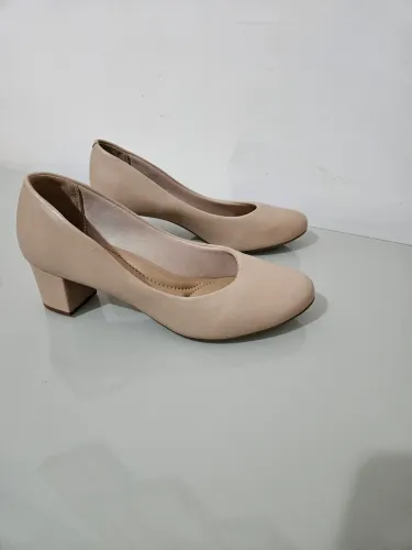 Scarpin nude