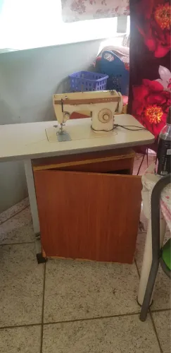 Máquina de costura