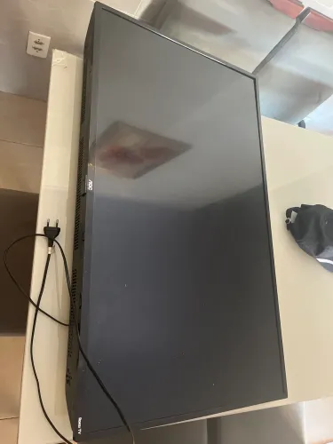 TV AOC LED EXCELENTE ESTADO