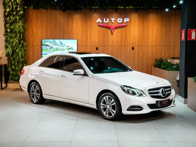 Mercedes-Benz E-250 CGI Avantgarde 2.0 TB 211cv Aut. 2016