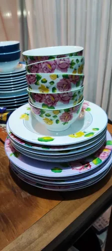 Conjunto jantar Schmidt novo