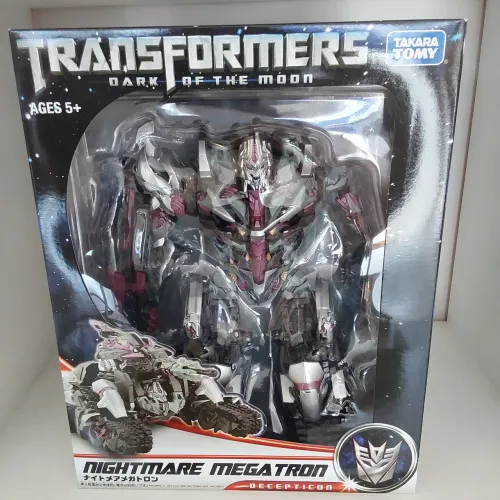 Megatron Leader class  25cm dark of the Moon Takara Tomy lacrado