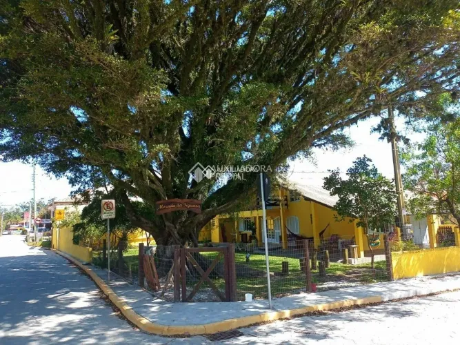 Casa com 5 quartos na Praia da ferrugem