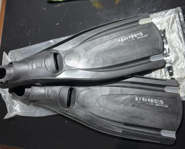 Nadadeiras Mares Plana Avanti HP 44/45 - NOVAS NA EMBALAGEM - Made in Estonia