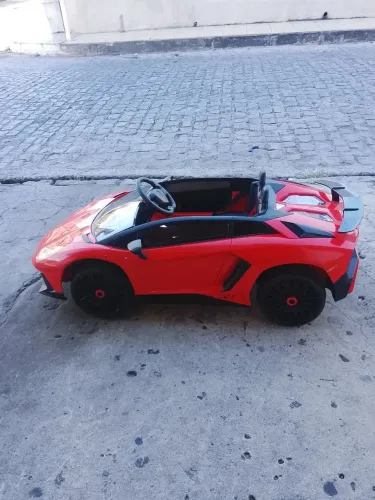 Carrinho elétrico Lamborghini 