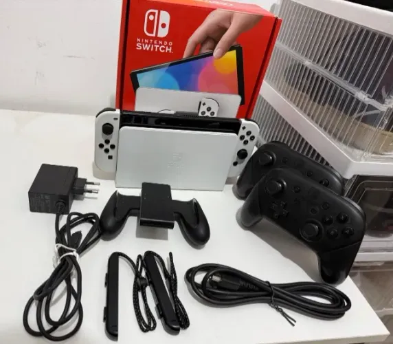 Nintendo Switch OLED
