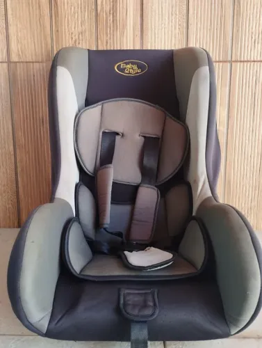 Cadeira, cadeirinha, bebê conforto carro.