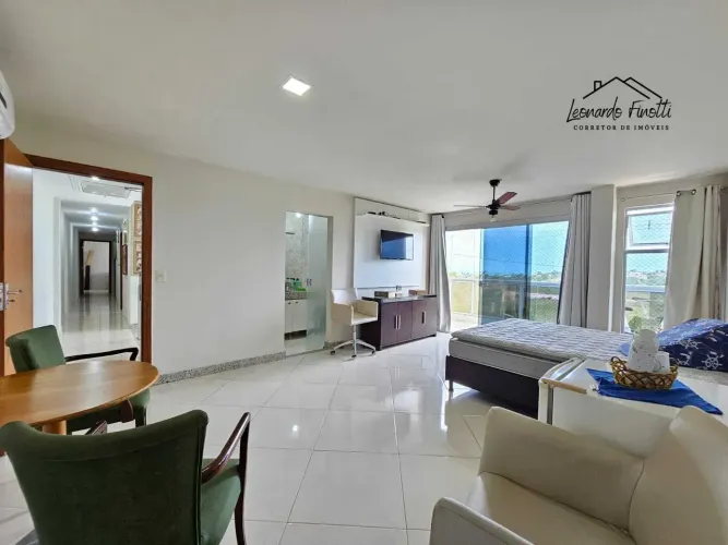 Casa de Alto Padrão na Praia | 4 Suítes | Vista Eterna para o Mar | Praia Grande Fundão/