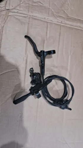 Par de freio mt 200