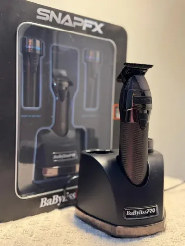 Máquina babyliss pro de acabamento e barba , nova lacrada original