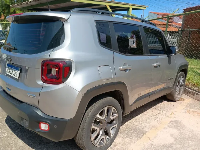 Jeep Renegade Longitude 1.8 4X2 Flex 16V Aut. 2021