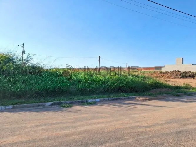 Terreno no bairro Villagio do Conde em Salto-SP
