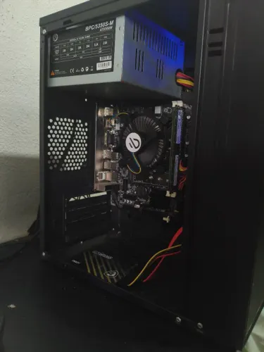 A força do processador I7 com 12GB de memória RAM, este PC entrega tudo que vc precisa.