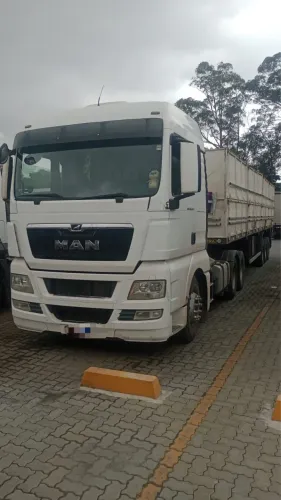 CAMINHÃO MAN TGX