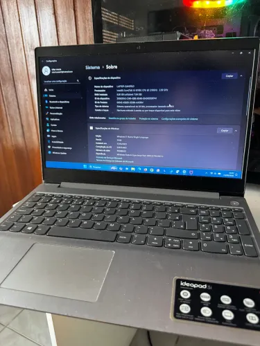Notebook Lenovo 8gb de ram i3 ssd 240