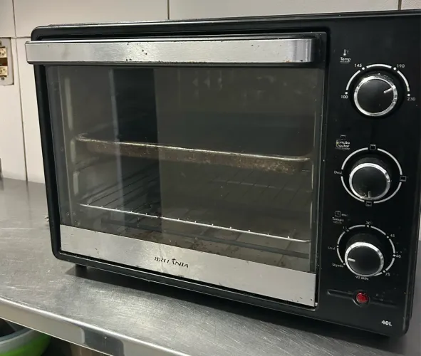 Forno elétrico de bancada Britânia 40L
