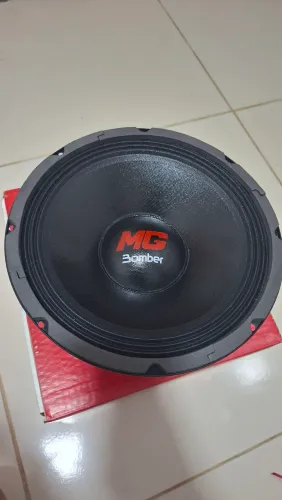 Médio Grave Bomber 10 Pol Woofer Copper Ring 600w Rms 8 Ohms Cor Preto