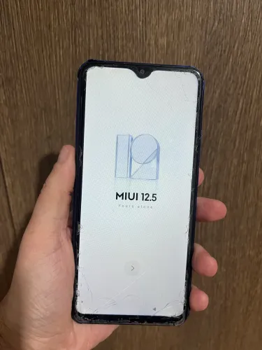 Vendo celular Miui 12.5