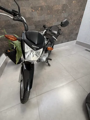 CG 125 Fan 2018 única com 5000 km