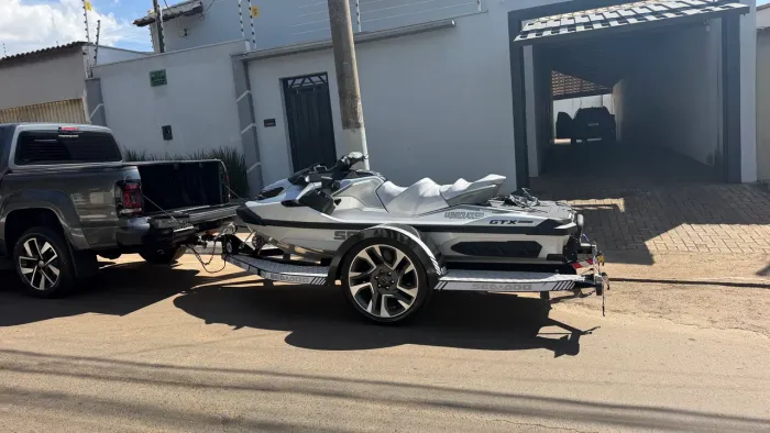 Jet ski 300 gtx