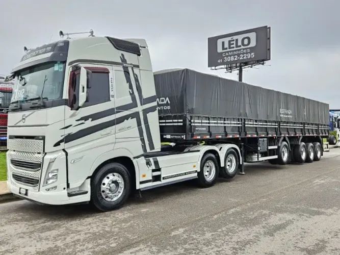 Volvo FH 460 6x2 Globetrotter Ano 2024 Suspensão Mola Geladeira Carreta 4 Eixo Graneleira