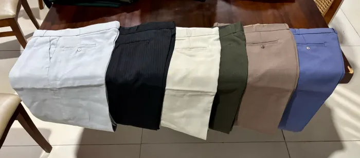 Queima de estoque com 186 peças: Calça social tradicional masculina infantil