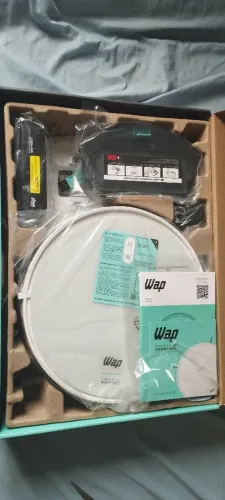 Robô aspirador Wap 1000 aspira e passa pano com menos de um mês de uso e em perfeito estad