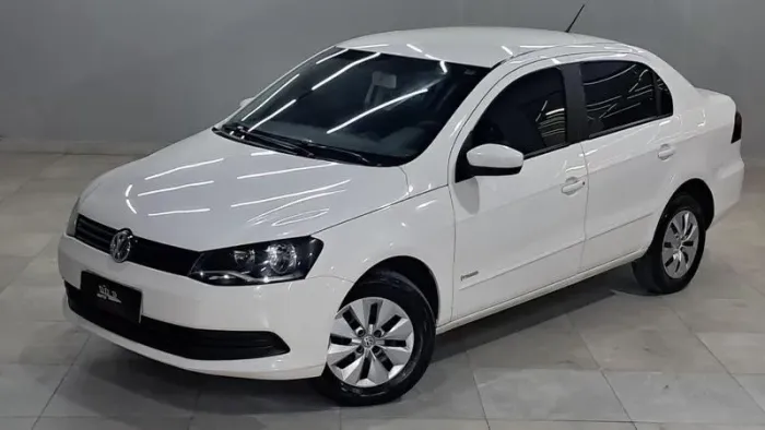Volkswagen Voyage 1.0 Flex 12V 4P 2013