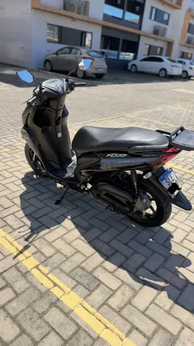 YAMAHA FLUO 125 ABS 2024 - PRETA - 18.400 KM - ÚNICO DONO - IMPECÁVEL