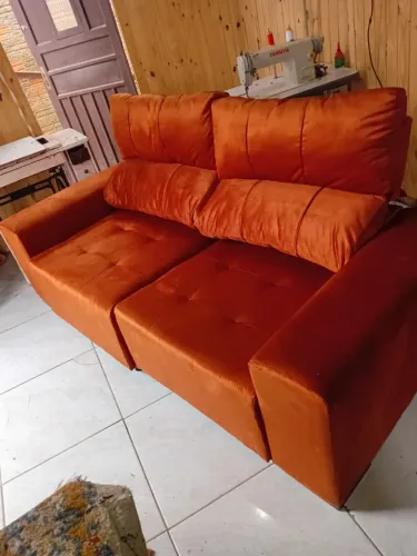 Sofá retrátil novo cor canela