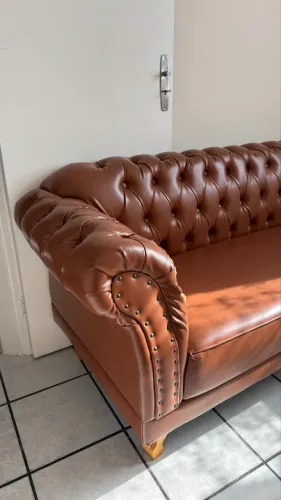 Sofá Chesterfield Retrô Marrom para Reforma / Tapeçaria