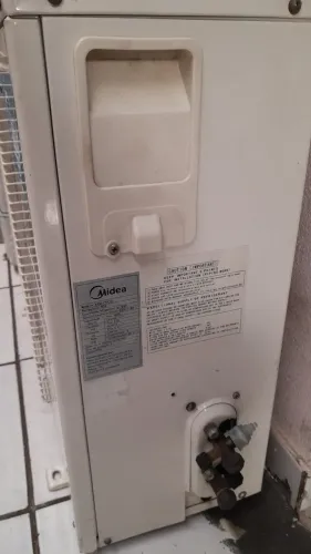 Condensador