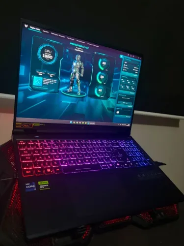 Notebook Acer Predator Helios Neo 16 RTX4070 i9-14900HX 32GB RAM 240HZ com Base Refrigerad
