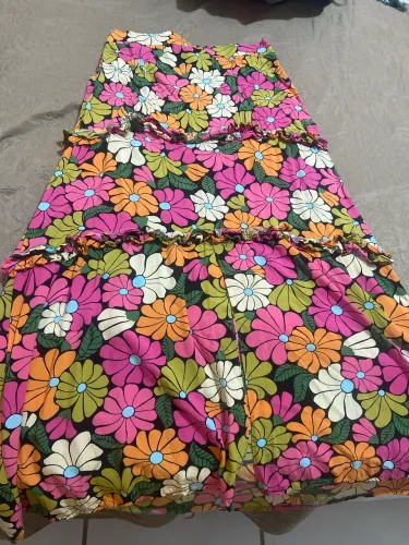 Roupas usadas em promoção