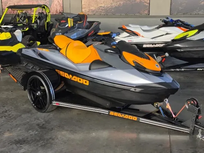 JET SKI GTI 170 ANO 2021 POUCAS HORAS