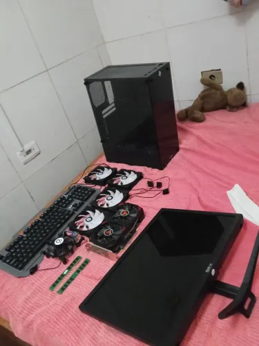 Pc Semi-Completo + Monitor 90hz (Só falta duas peças para completar! Placa mãe e Fonte)