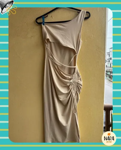 Vestido feminino bege
