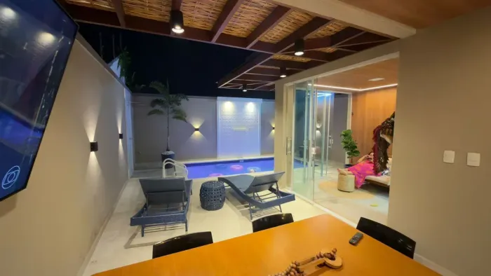 Apartamento para venda possui 170 metros quadrados com 4 quartos em Caji - Lauro de Freita