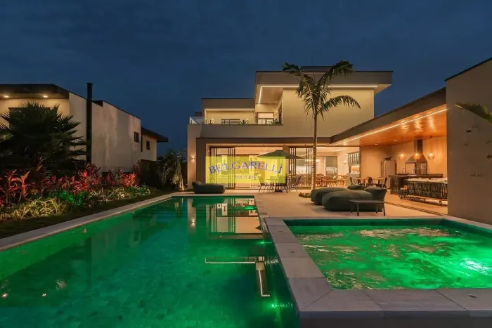 Maravilhosa Casa Alto Padrão à venda 5 Suites , 6 Vagas , Condominio Japy Golf Club ,Jardi