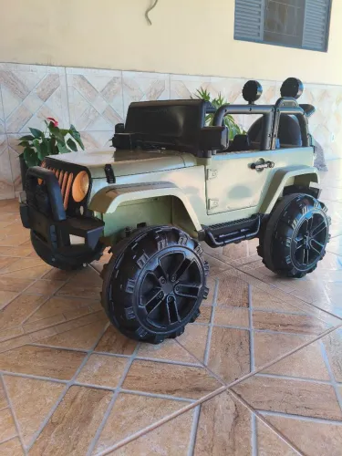 Jeep elétrico infantil ou troco por XBOX