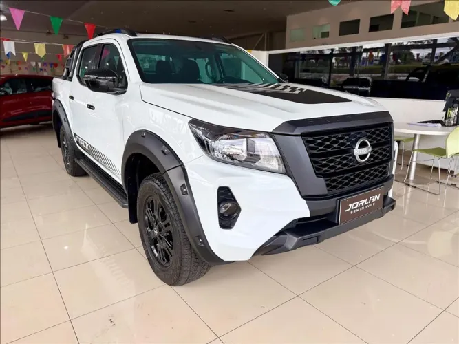 Nissan Frontier Attac.cd 4X4 2.3 Bi-TB Die. AUT 2025