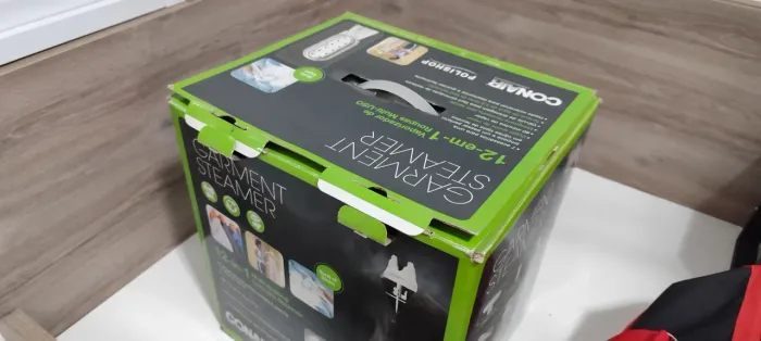 Vaporizador e Higienizador de roupas Conair - 12 em 1 - 220V - 1500W