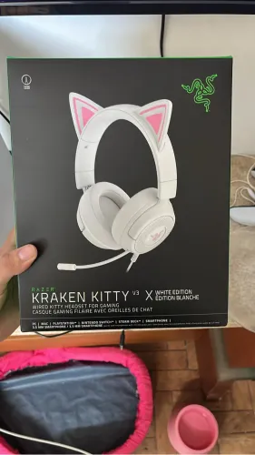 fone de ouvido RAZER kitty V3 ( LACRADO)