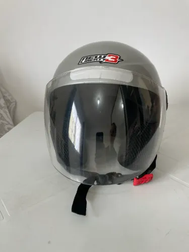 Capacete